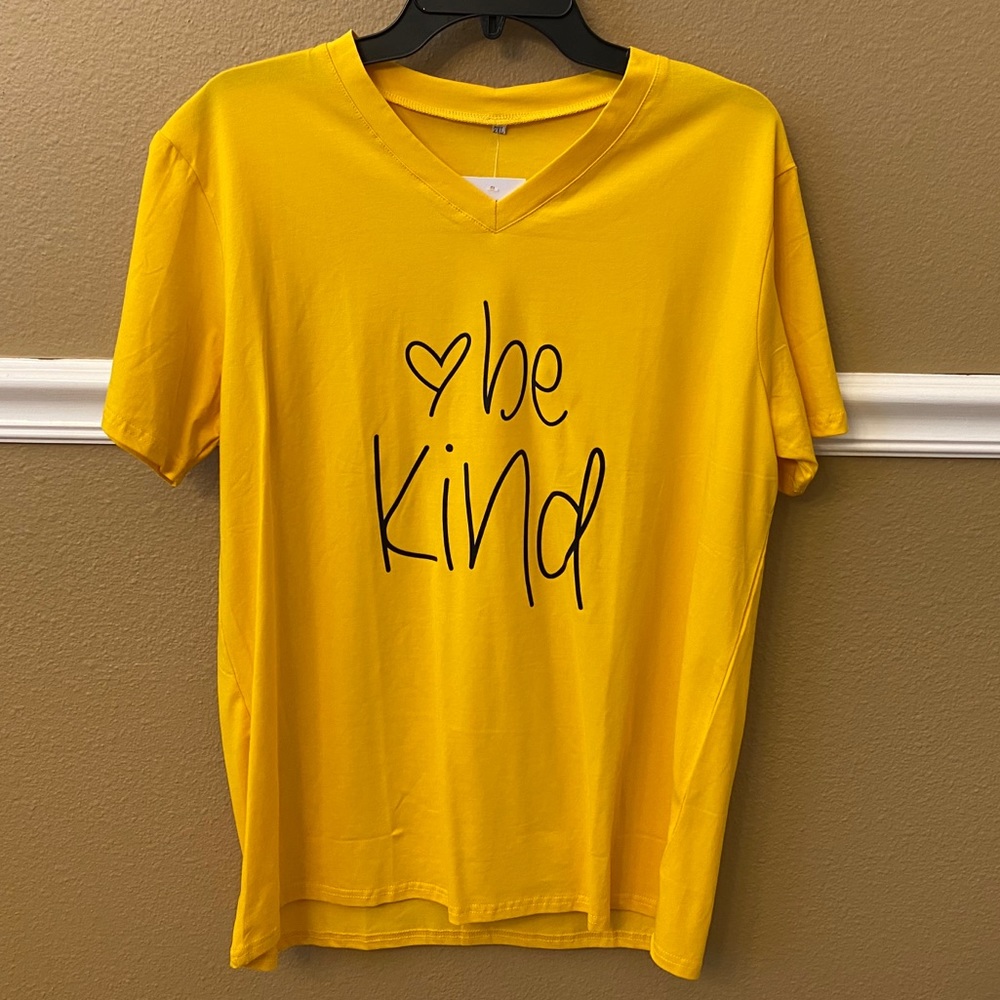 BE KIND tee shirt // NWT
